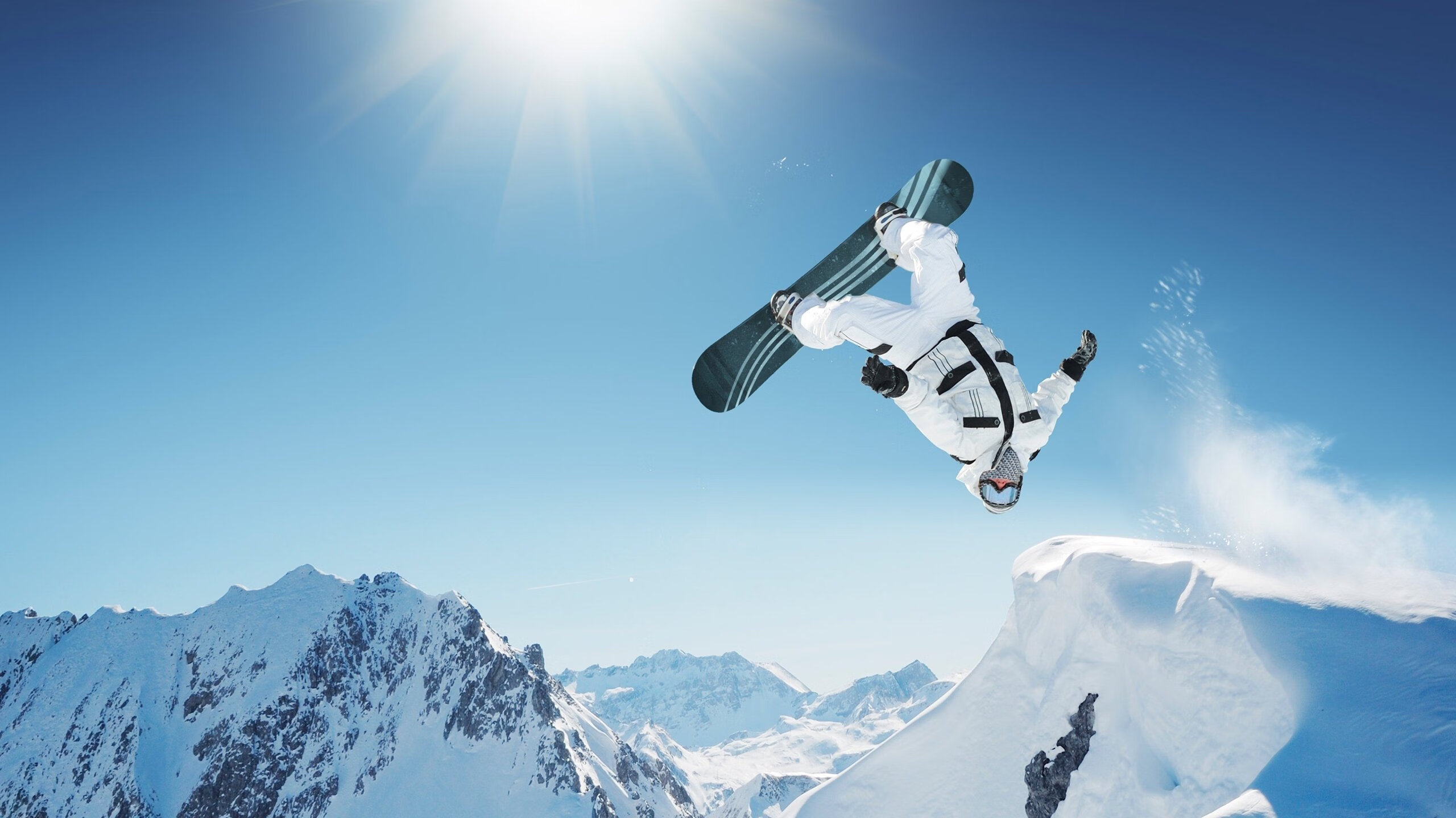 _勇士开启疯狂三分雨，战绩节节攀升_，勇士狂风暴雨